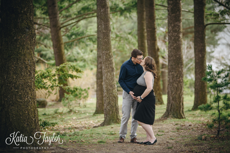 Couple expecting first child, in High Park, Toronto. Toronto maternity portraits. www.katiataylorphotography.com