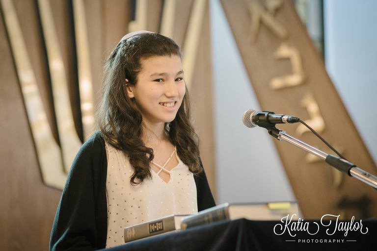 Toronto Bat Mitzvah photgraphy. Congregation on Habonim.