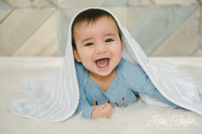 Toronto baby portraits. 6 month old baby boy.